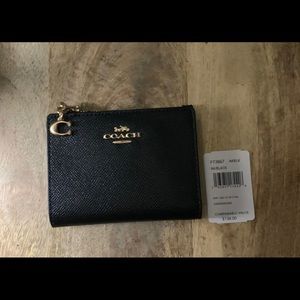 Coach snap card wallet - NEW